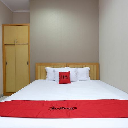 Reddoorz Plus Near Simpang Lima Semarang Exteriér fotografie