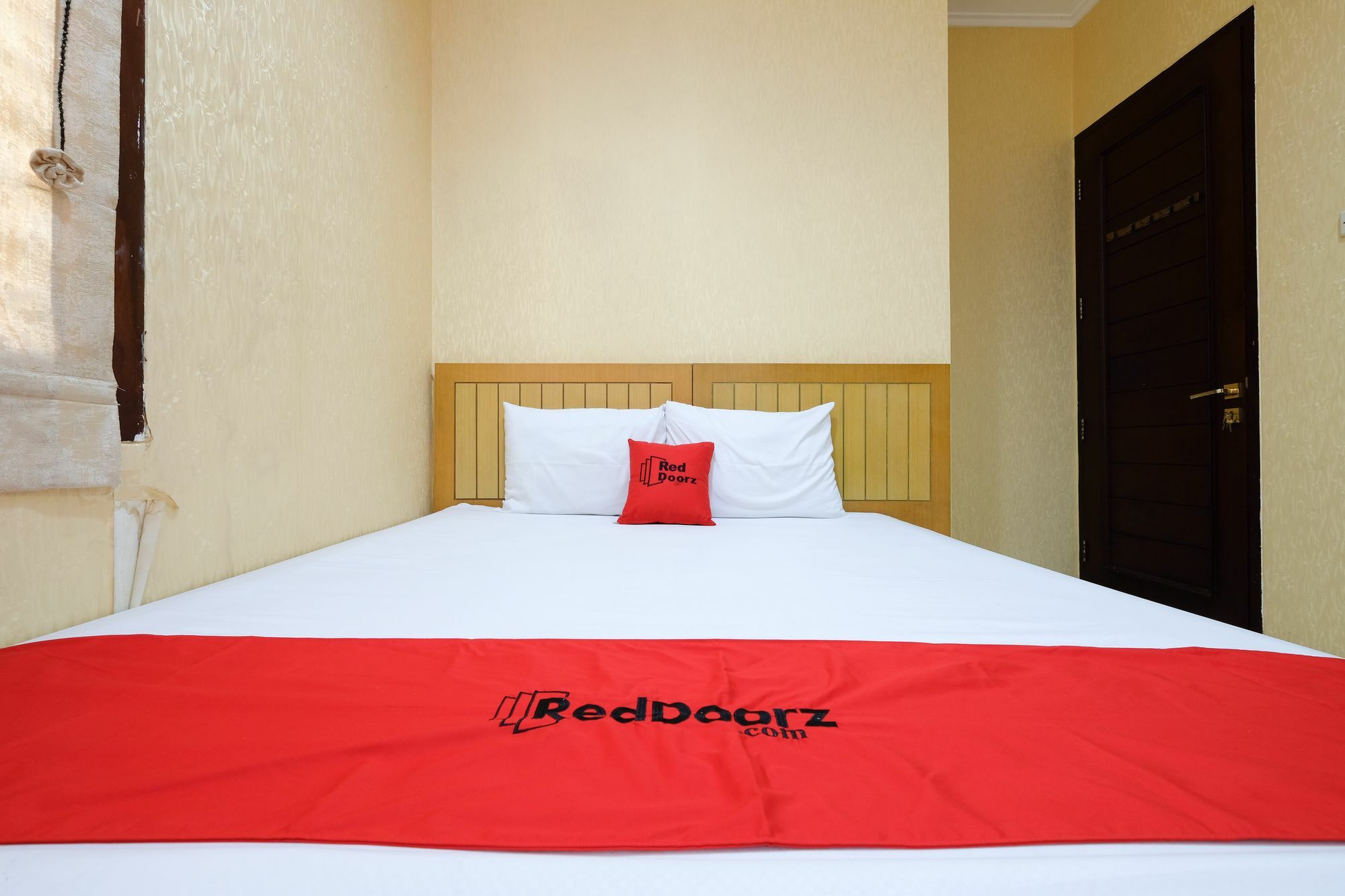 Reddoorz Plus Near Simpang Lima Semarang Exteriér fotografie