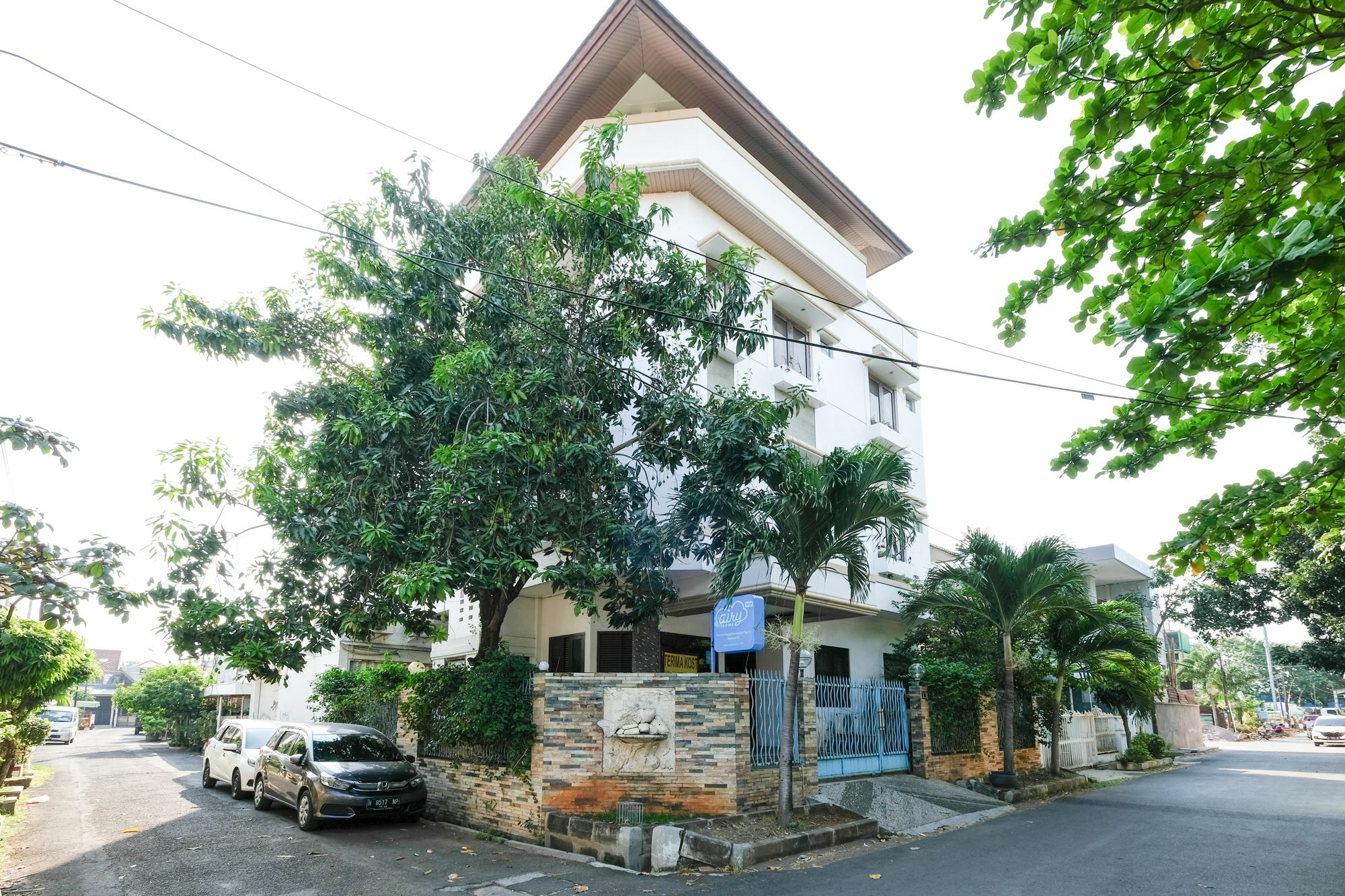Reddoorz Plus Near Simpang Lima Semarang Exteriér fotografie