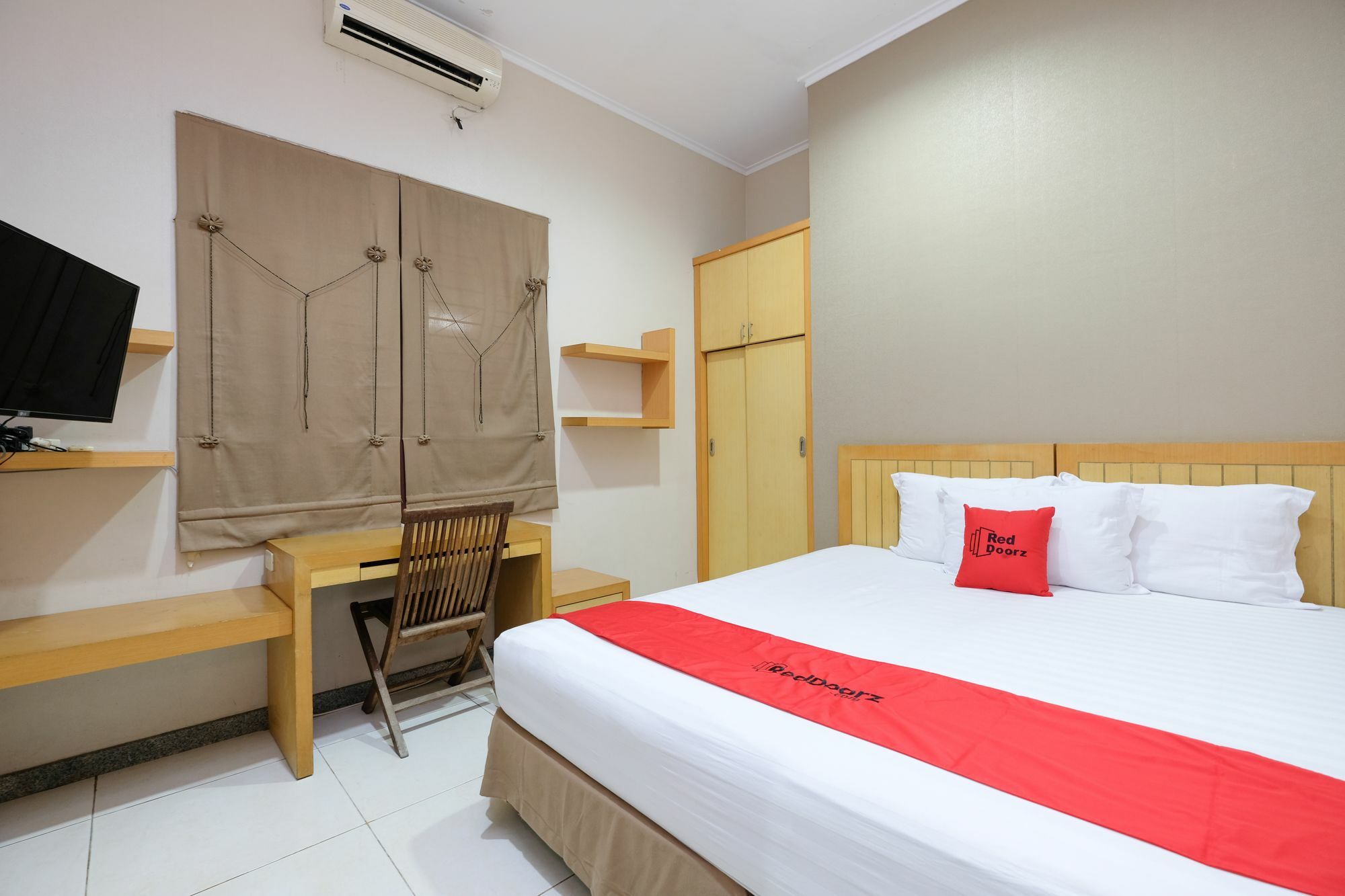 Reddoorz Plus Near Simpang Lima Semarang Exteriér fotografie